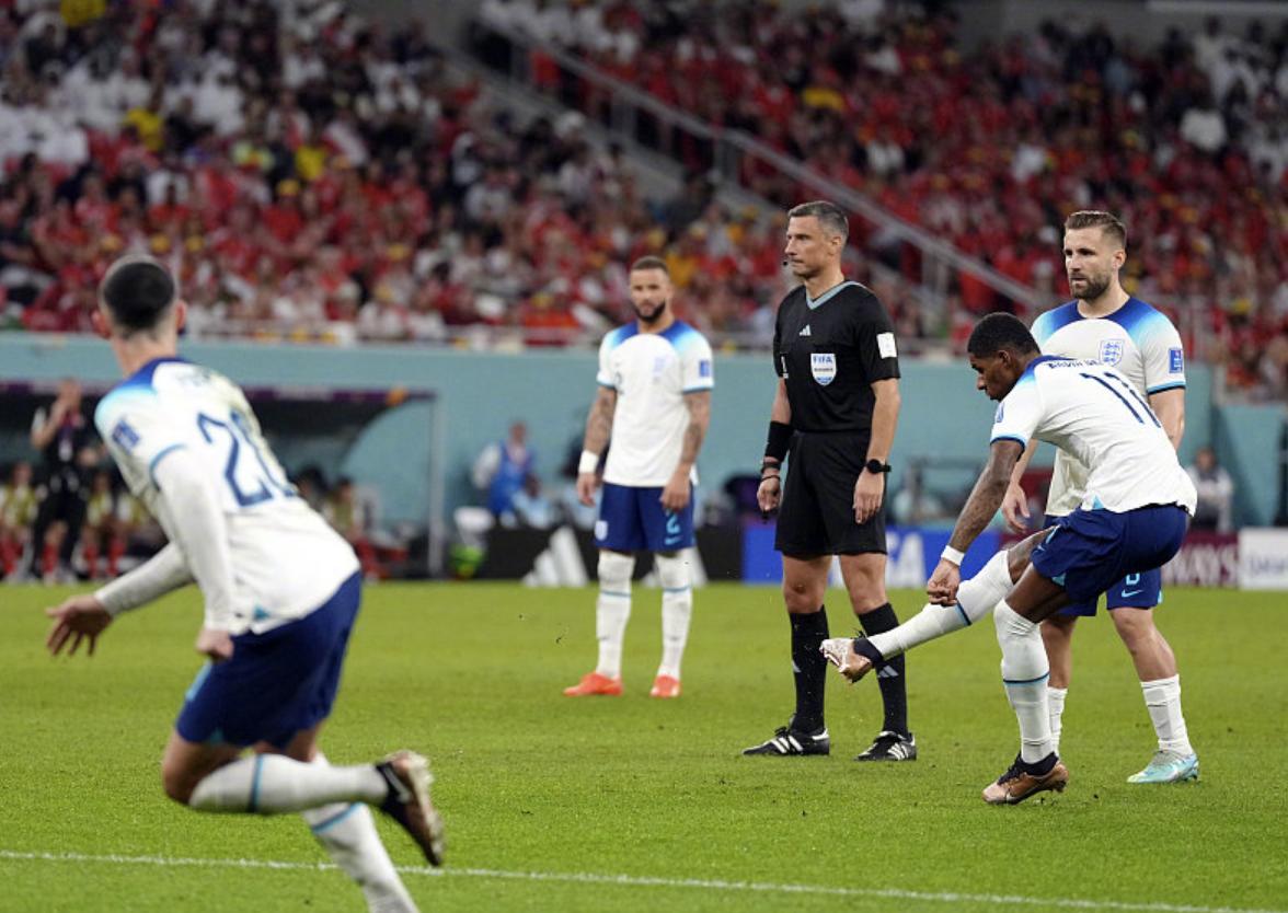 英格兰攻势猛突破伊朗铁桶阵,英格兰6:2伊朗总结