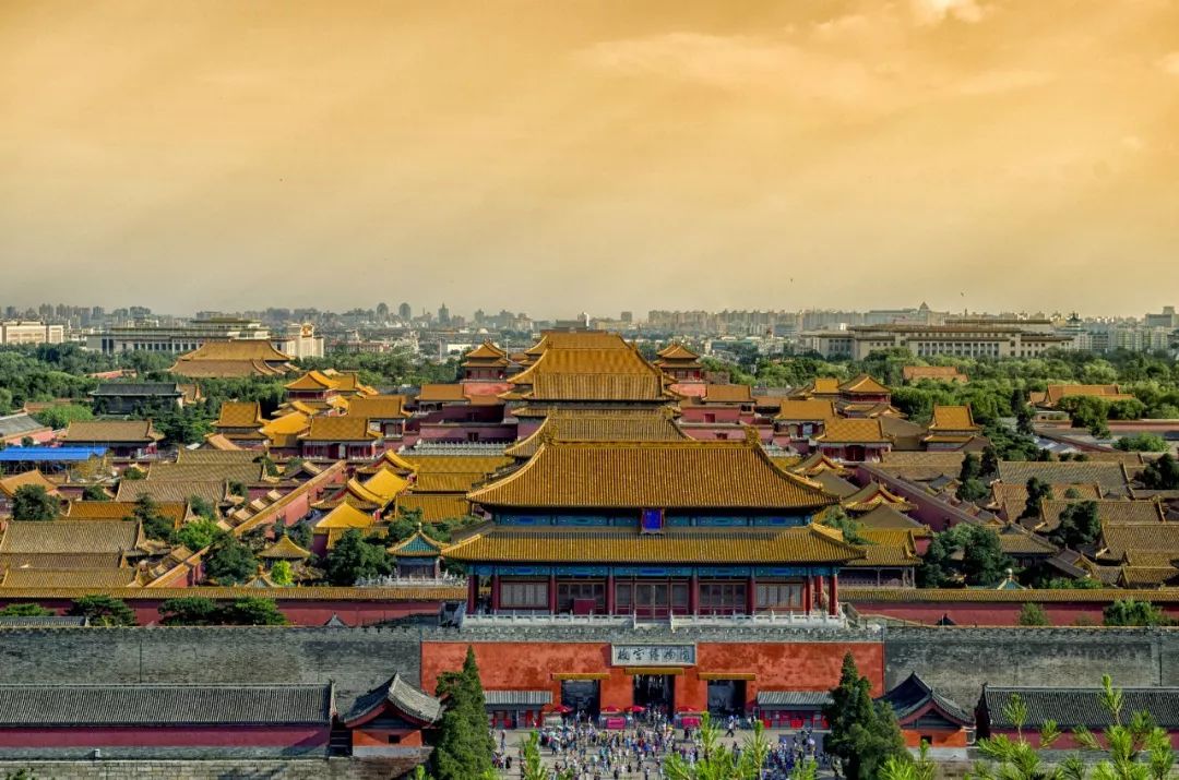 古人指出北平建都有巨大弊端，毛*东泽**也犹豫，一高人帮他下定决心