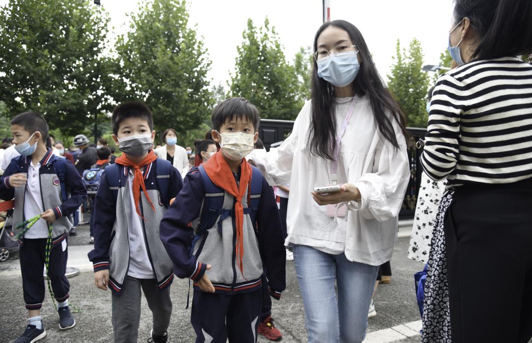 再见了，小盆友——9月19日成都家长成功“解除居家”……