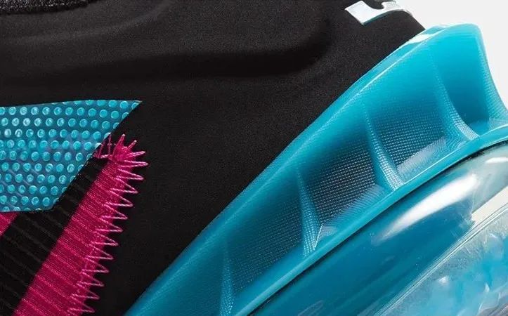 耐克哪双鞋子最轻盈,耐克轻巧篮球鞋