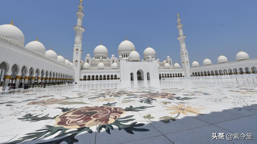 阿联酋阿布扎比最奢华的清真寺,世界上最豪华的清真寺阿布扎比