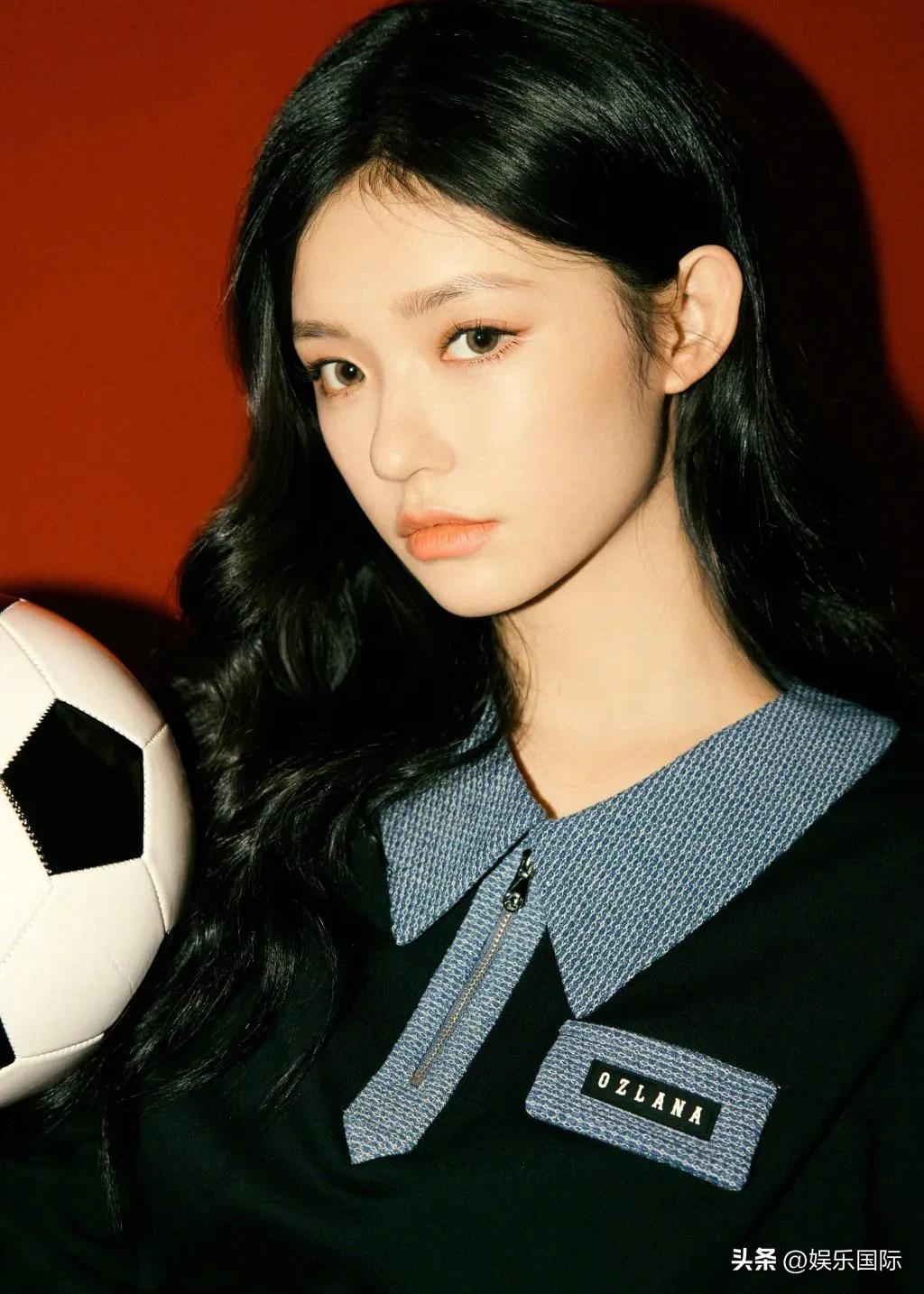 林允穿吊带裙好看吗,林允穿芭蕾裙图片