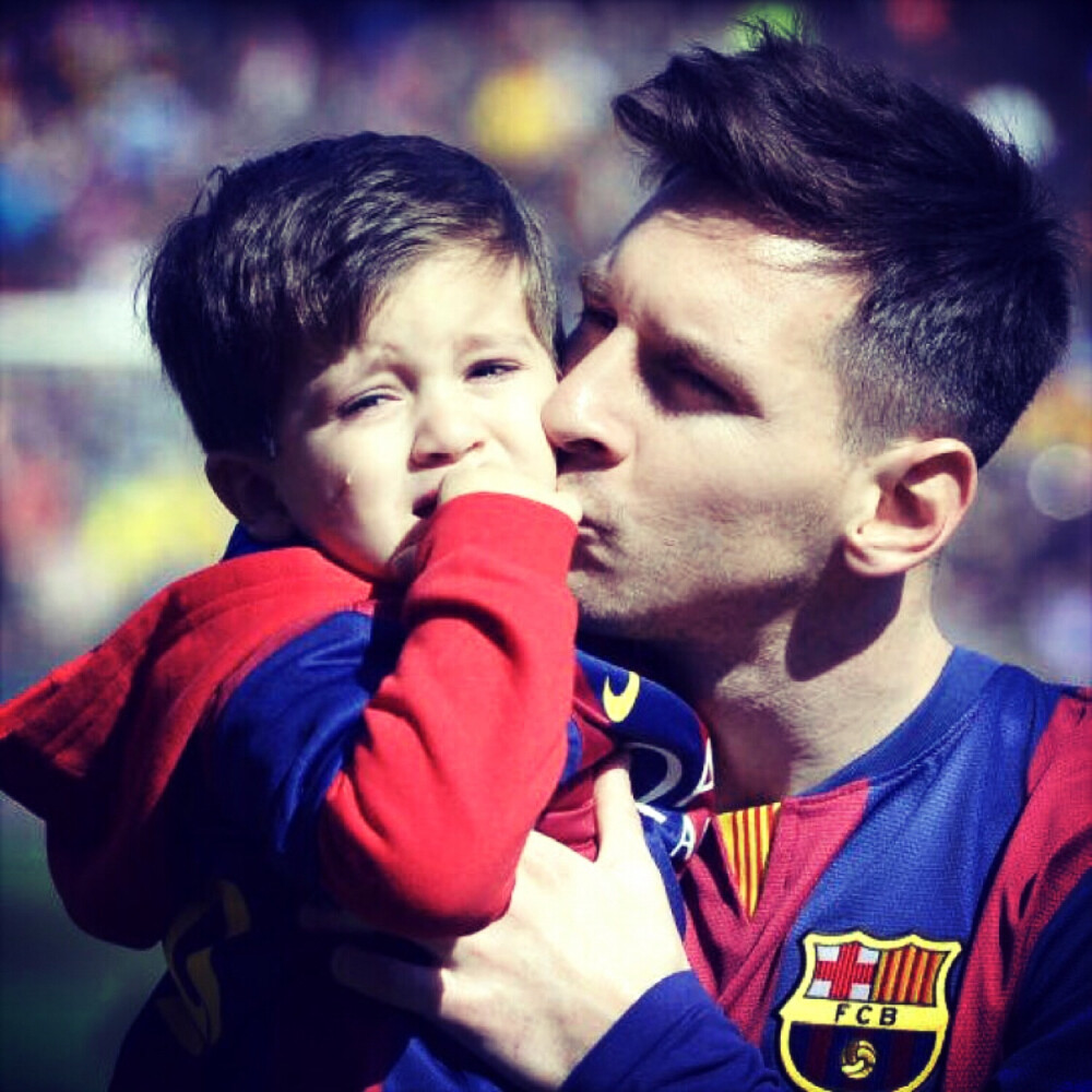 梅西和马拉多纳谁的天赋更好,梅西和马拉多纳只差一座大力神杯