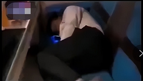 ‘走，网吧通宵’，失去的青春，抓不住的蝉