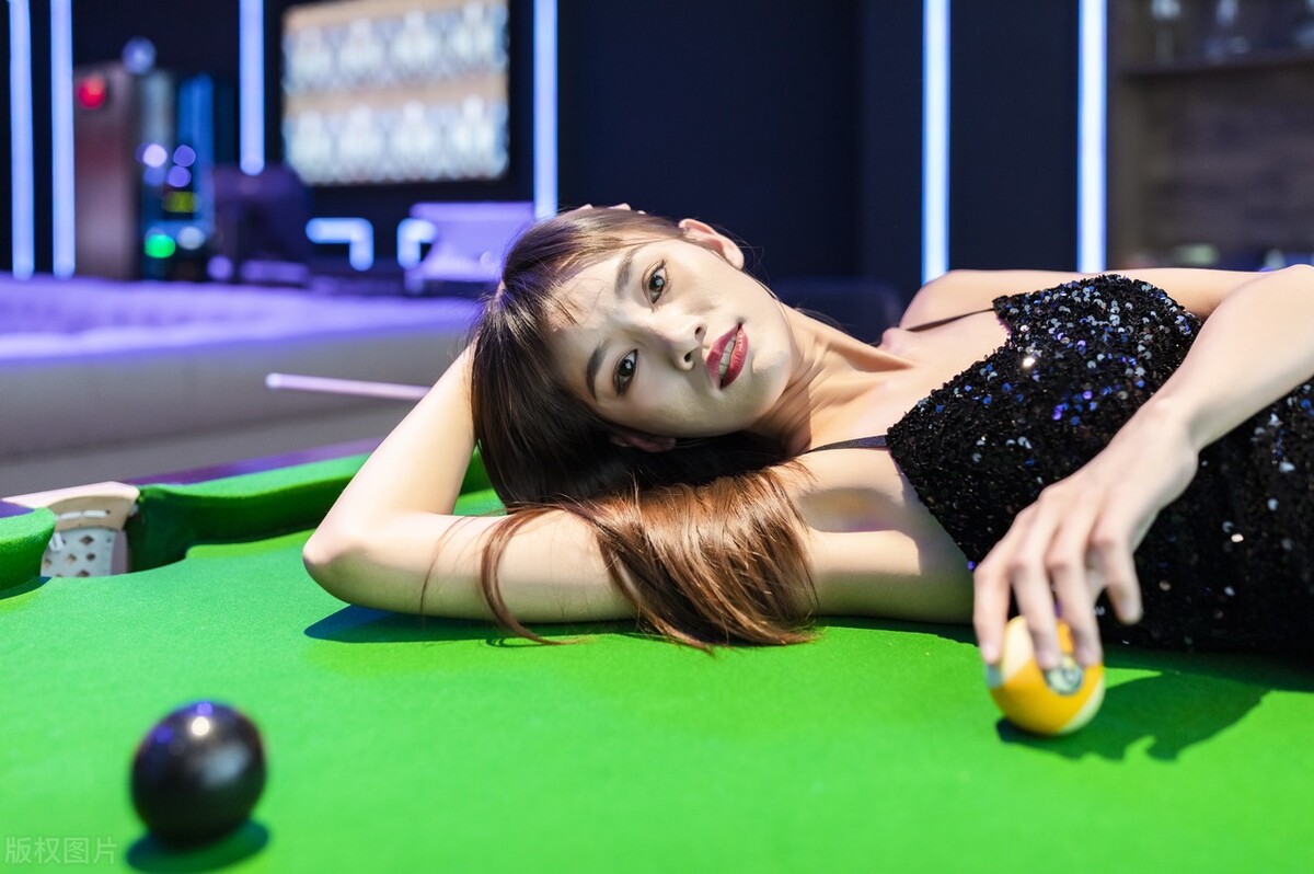 两个人打台球怎么算输赢,两个人打台球怎么玩牌