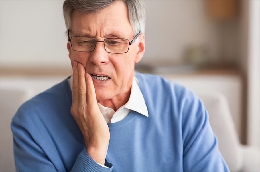 甲硝唑有什么功效多少钱一瓶,2块钱一袋的甲硝唑有副作用吗