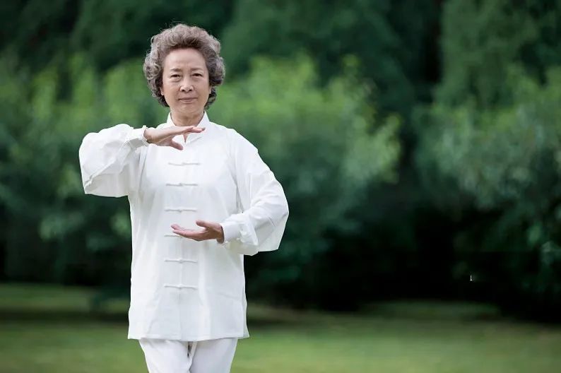 中医养生养的是什么,中医认为养生就是养阳气