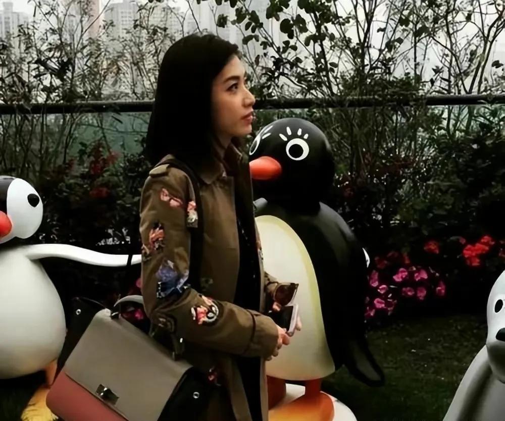 甘比晒刘銮雄66岁所生三胎女儿,甘比刘銮雄生四胎了吗