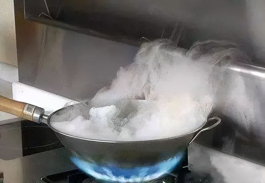 警惕厨房中竟然潜伏了这么多危险,警惕厨房中的隐形杀手