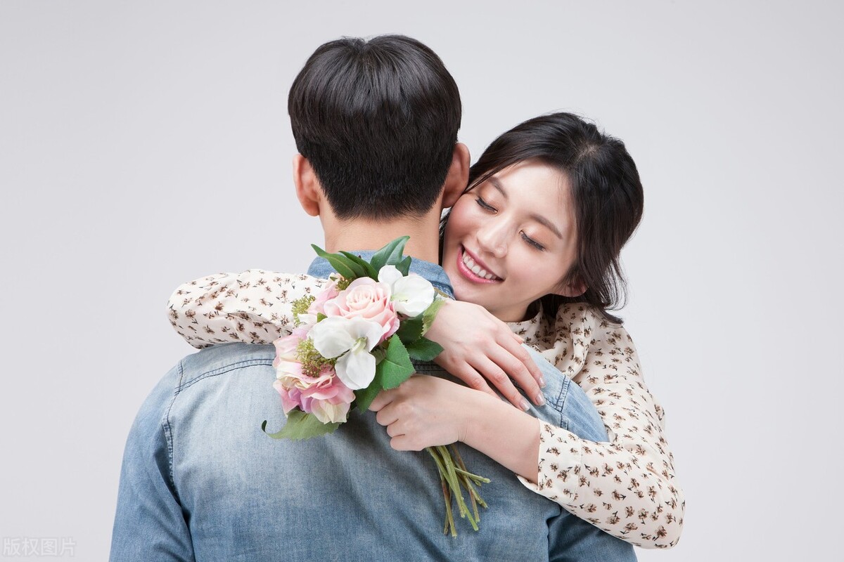 夫妻生活时间越久越好吗？其实并不是，太久了对身体也是有伤害的