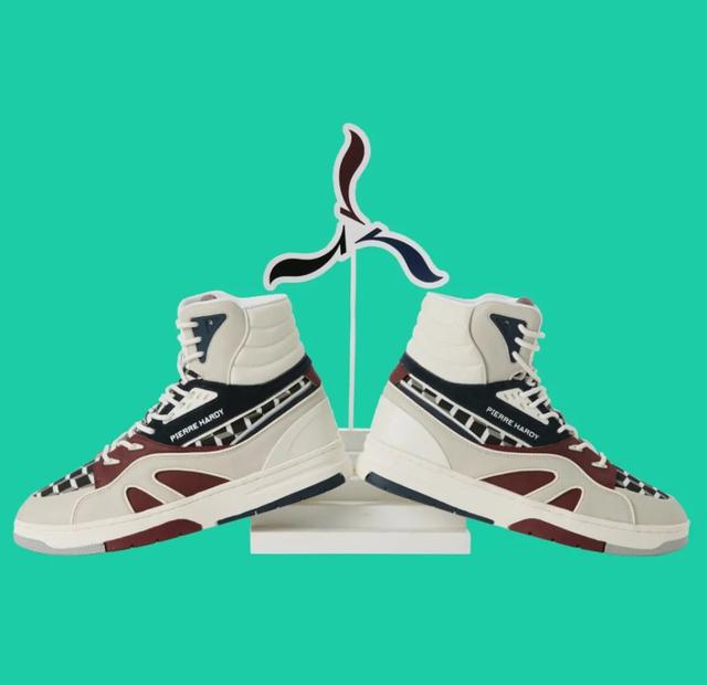 资讯丨Supreme x LV今年将再度合作?李宁 x 爱马仕联名球鞋曝光