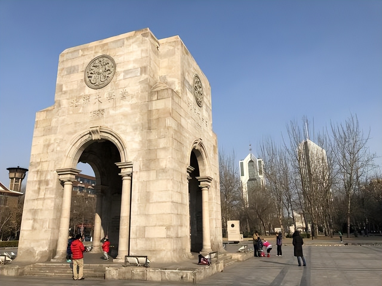 华南理工在全国名校的排名是多少,华南理工在全国内综合排名是多少