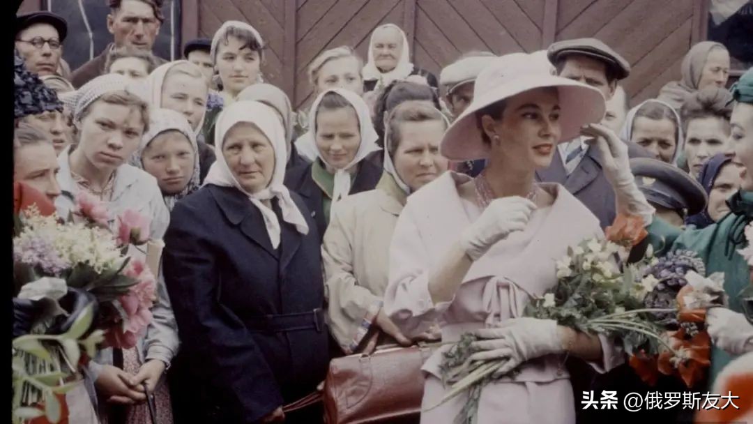 简单而不简约的时尚,简单但不简约时尚风格