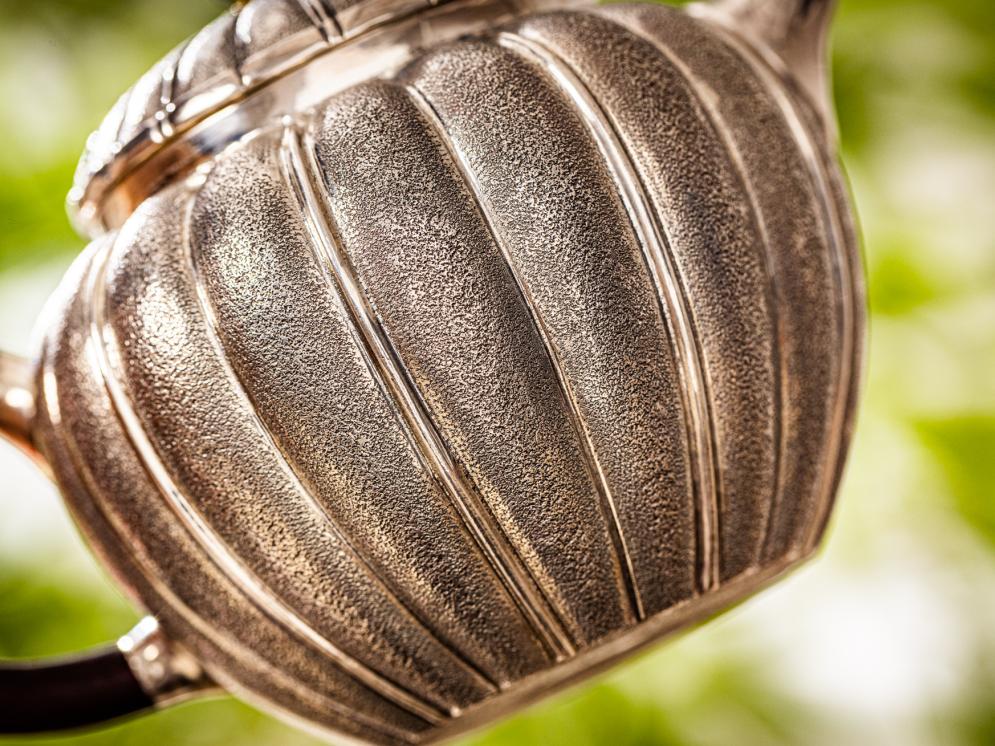 银壶烧水纯度越高的表现,银壶鉴定纯度最简单方法