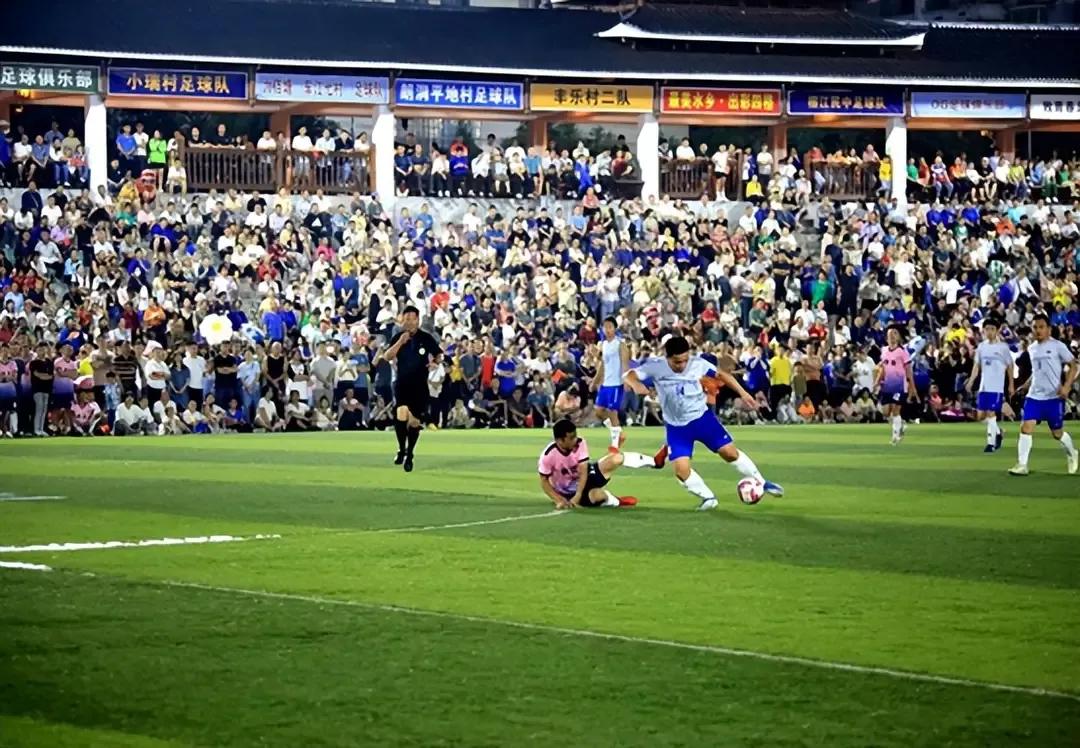 贵州有几支职业足球队,贵州筑城竞技