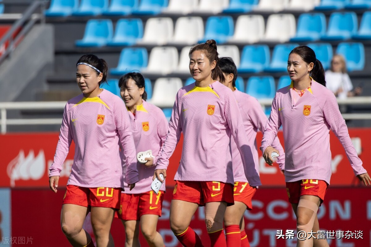 中国男足女足技术对比,中国足球神器