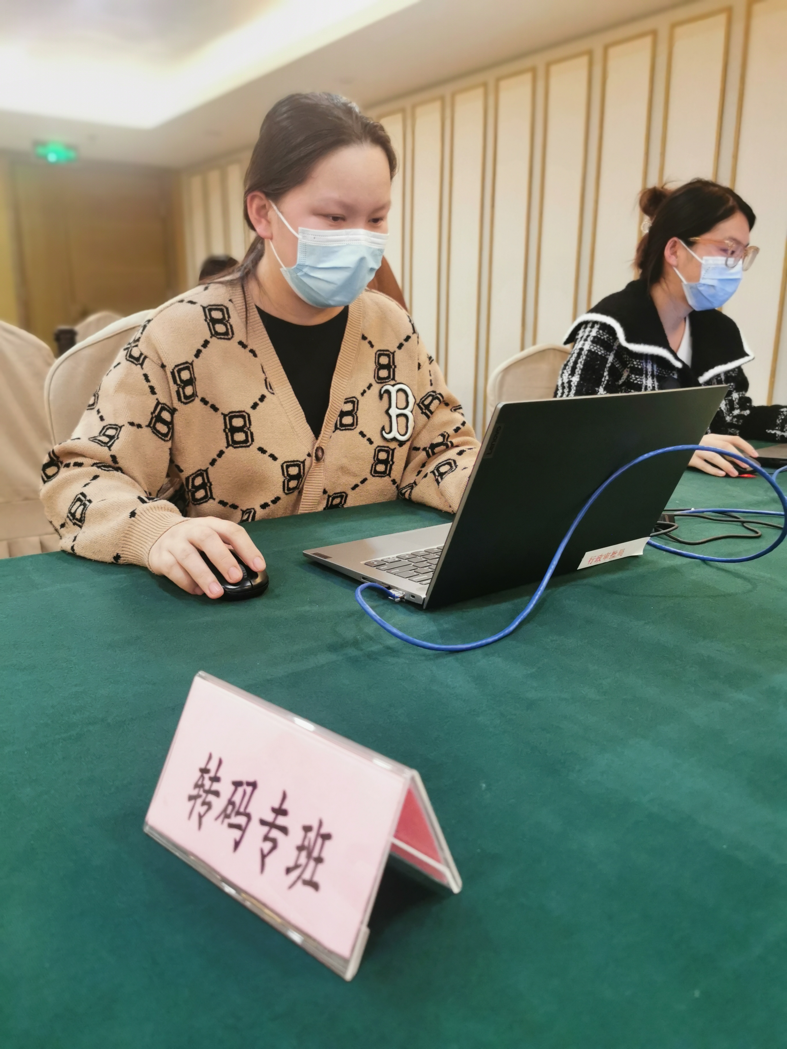 坚守战疫岗位的逆行先锋故事,抗疫中的志愿者故事