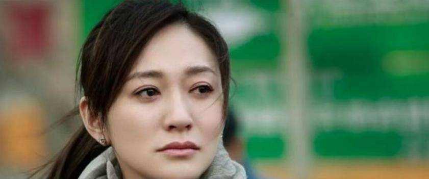 既显苦相又显老,脸上有这几个特征的女生是高级脸