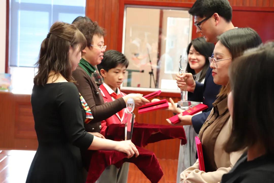 暖育桃李筑梦西康——和平区西康路小学举行第三届暖教师颁奖典礼