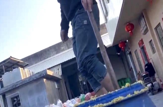 比酸菜牛肉面更恶心的东西,老坛酸菜到底有多恶心