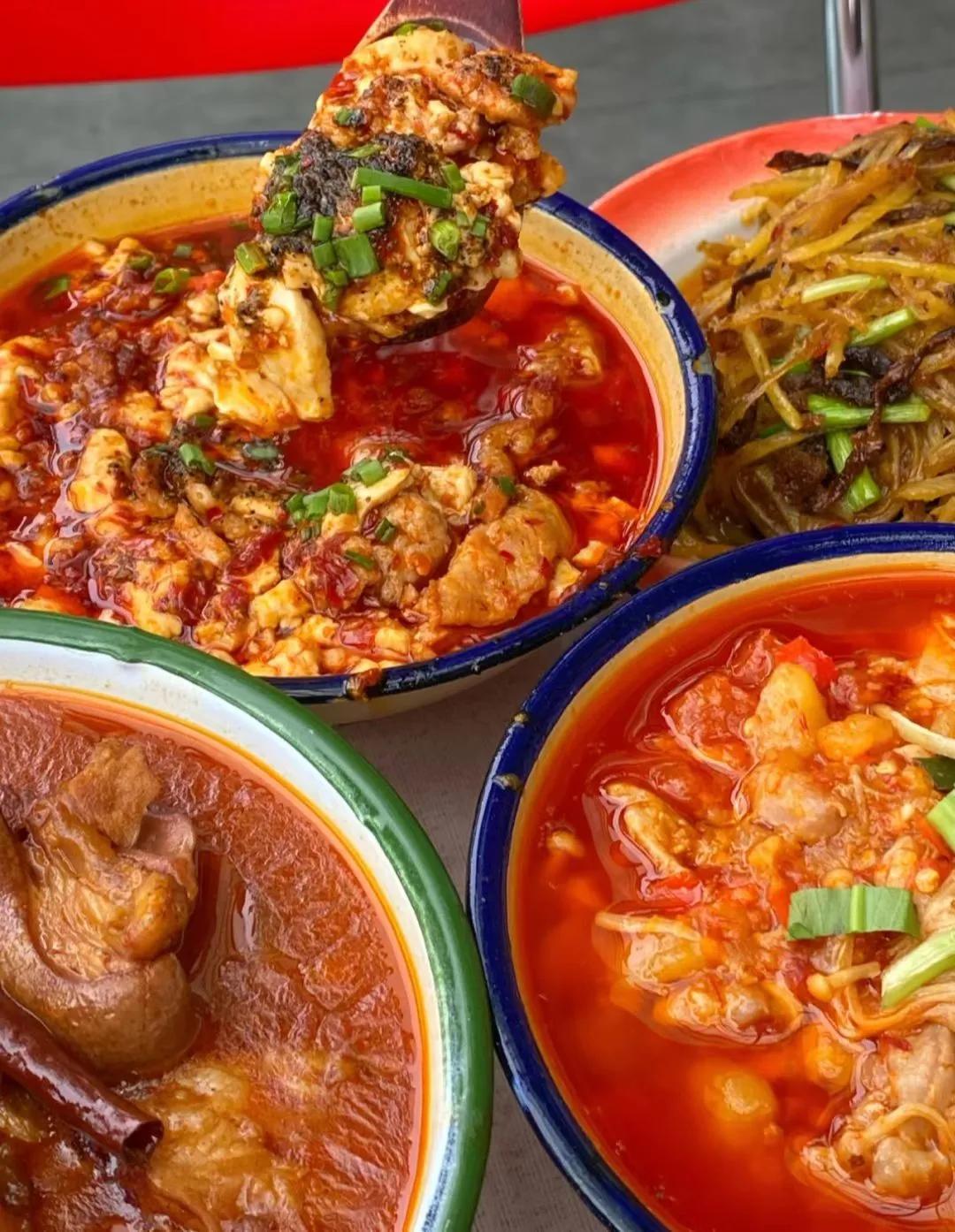 昆明及周边特色川滇味餐厅,昆明市藏在巷子里的老火锅