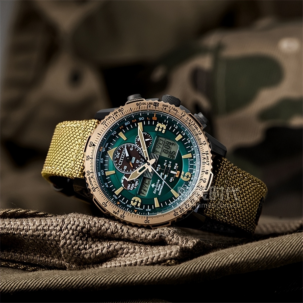 黄景瑜西铁城同款,黄景瑜戴的是什么手表