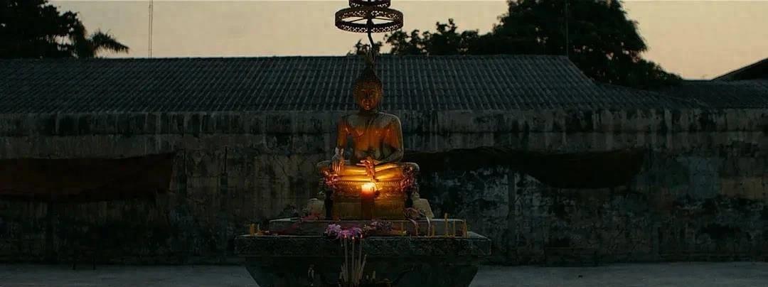 閾佺獥鎴峰鎴橀粦鏆楅搧鎷宠檸,閾佺獥鑳屽悗