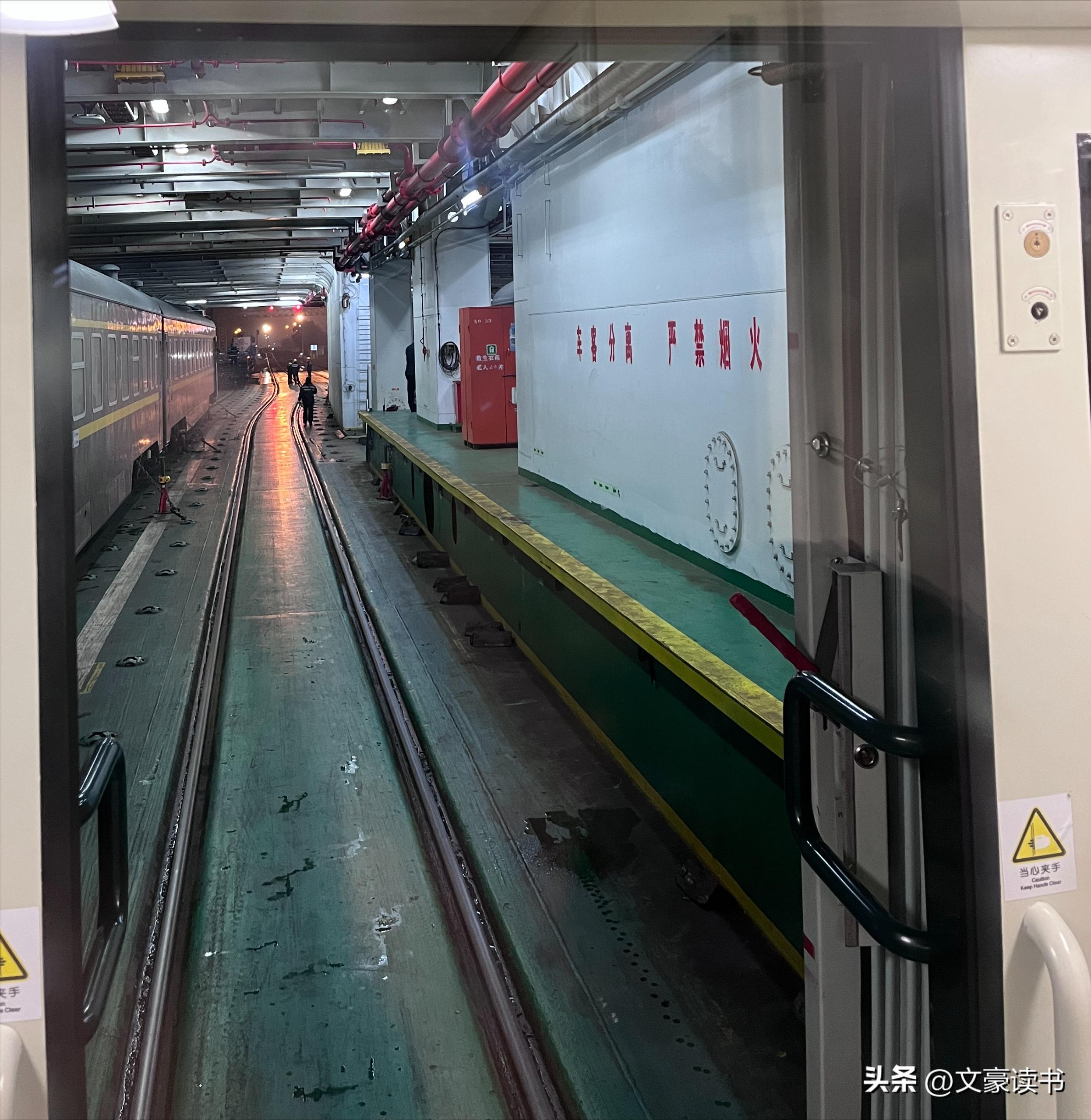 去三亚火车票和飞机票哪个便宜,过年买去三亚的火车票好难啊