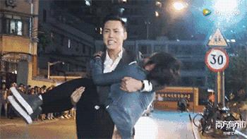 瘦成纸片人的明星,5位纸片人明星瘦成排骨