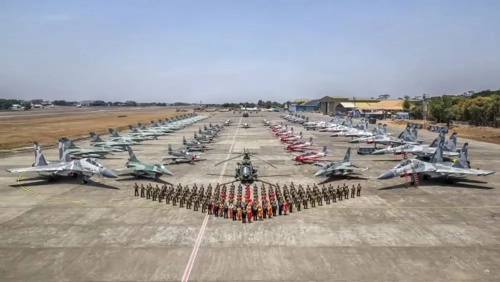 卡塔尔空军f15qa,土豪购物车清单