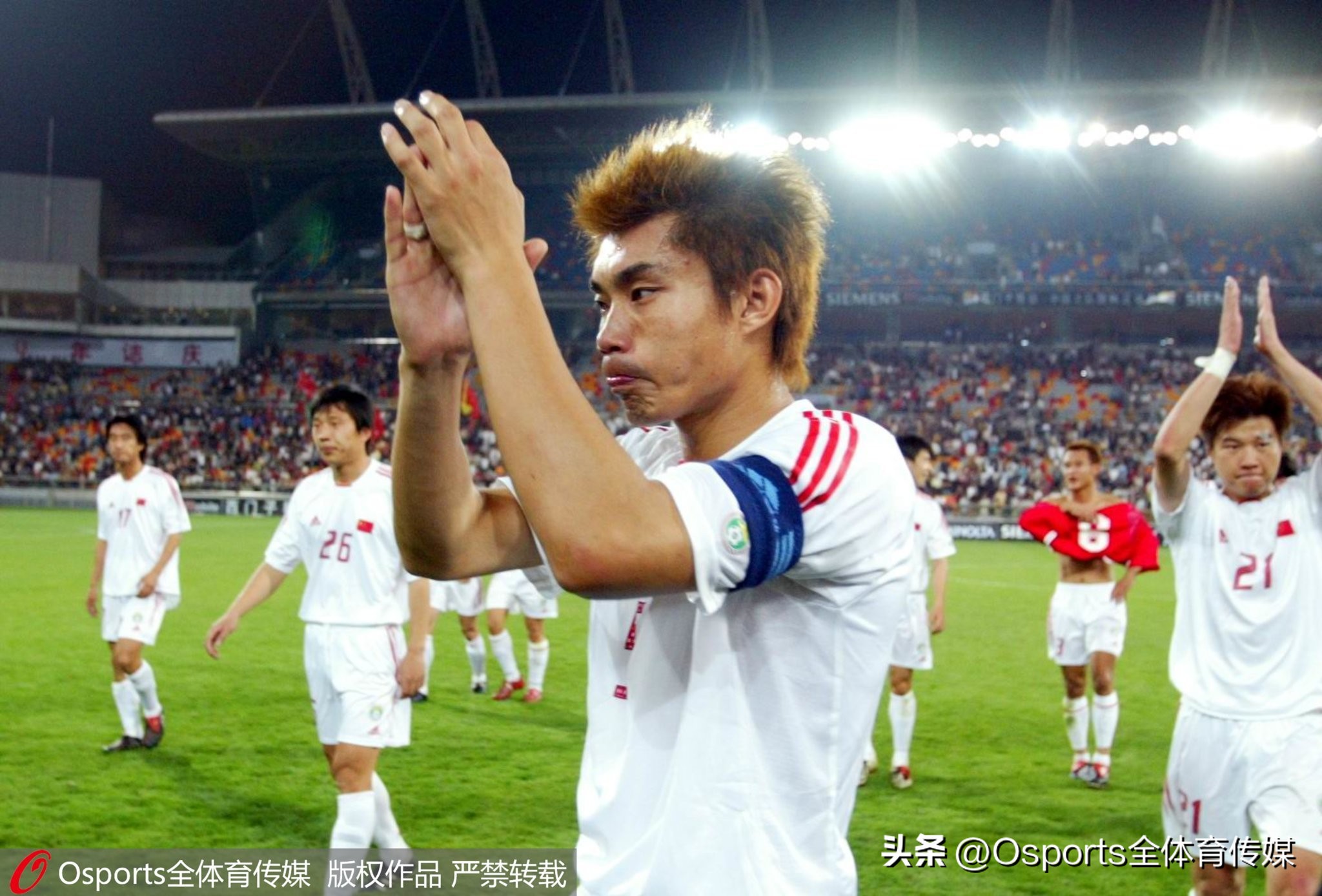 广州足球队宣布郑智担任一线队主教练回顾郑智职业生涯照