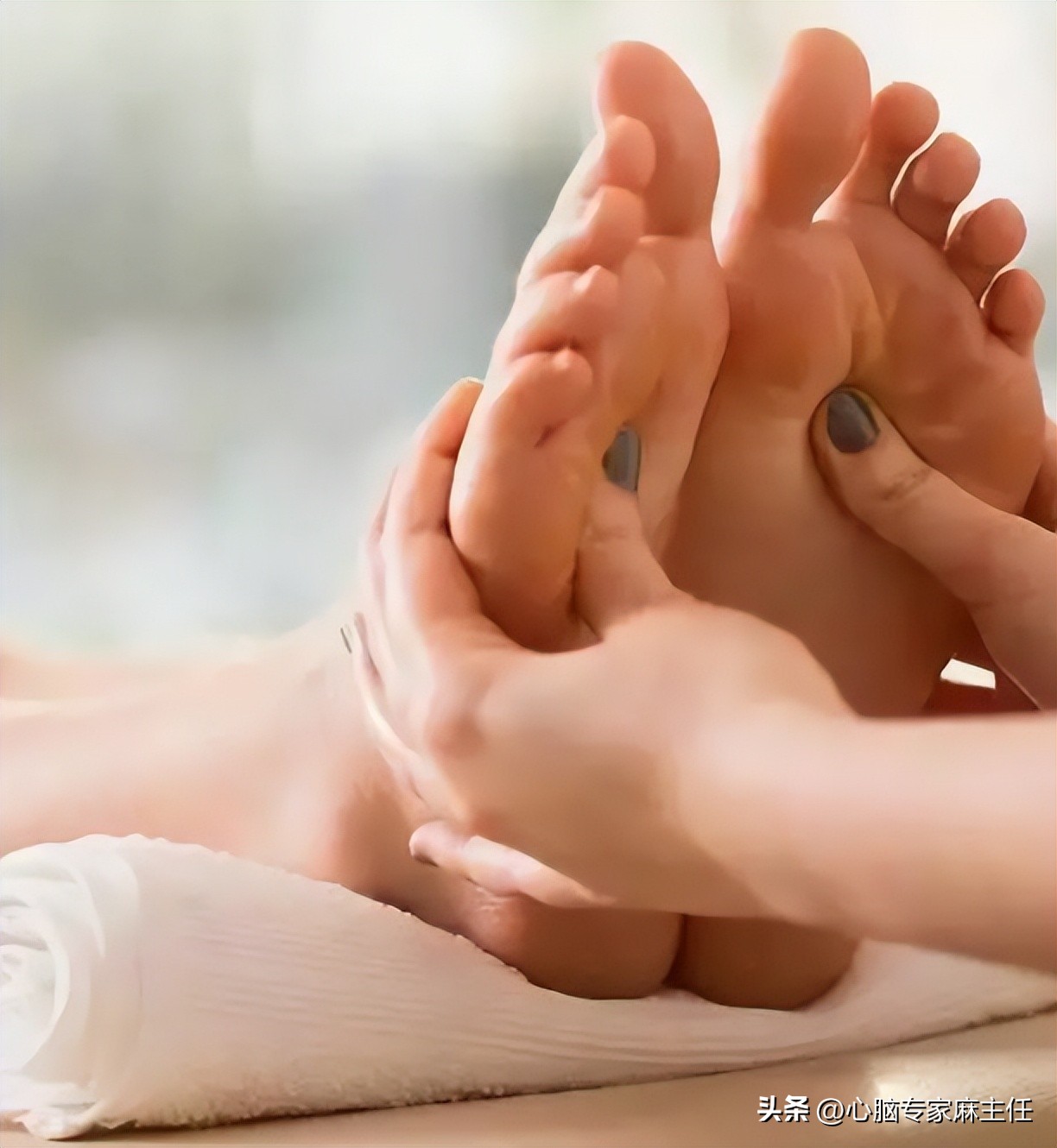 董氏奇穴治疗脑梗特效穴视频,想要预防脑梗二次复发