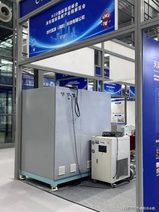 水塔对螺杆式水冷冷水机的作用,水冷式冷水机为什么要配冷却塔