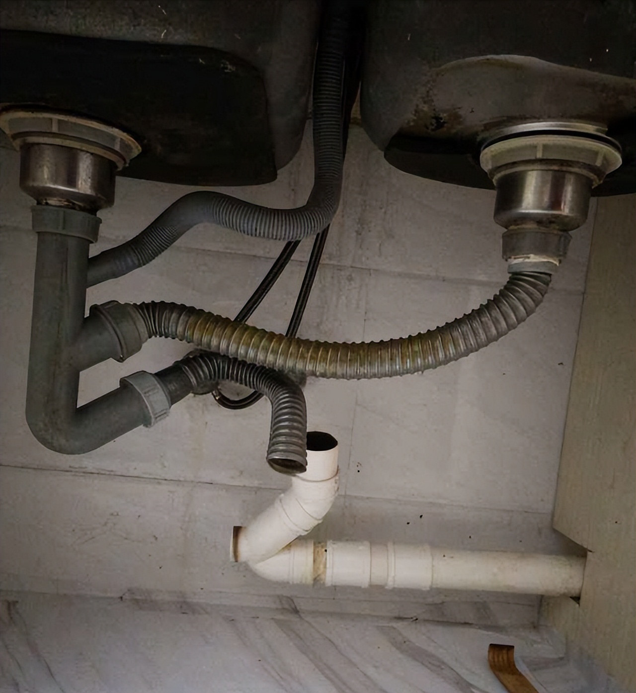 厨房下水慢怎么办妙招,厨房下水管下水很慢怎么办