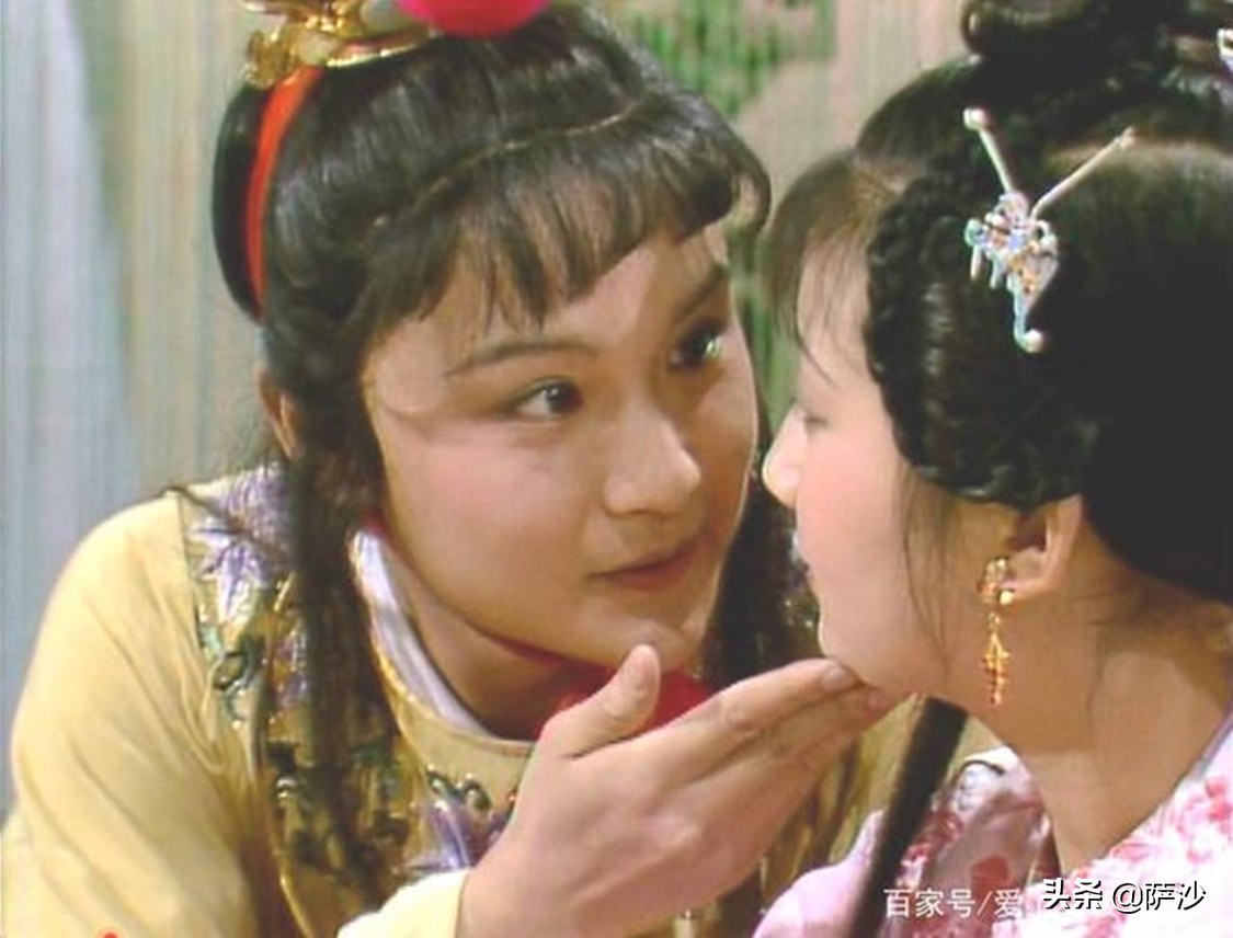 贾政喜欢贾环还是贾宝玉,贾政三个女儿