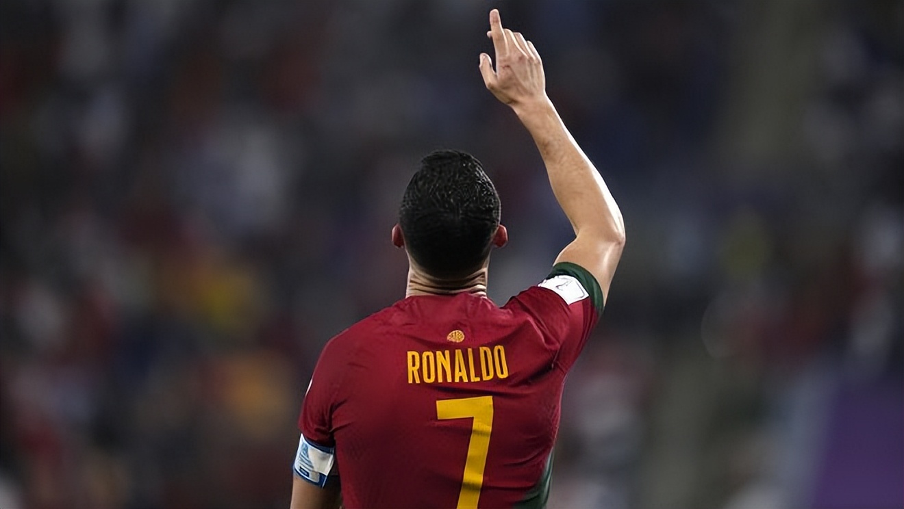 曼城卫冕英超冠军c罗,写c罗卫冕之王的文章