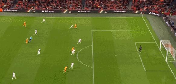 欧国联-范戴克头球制胜荷兰1-0力克比利时出线波兰送威尔士降级