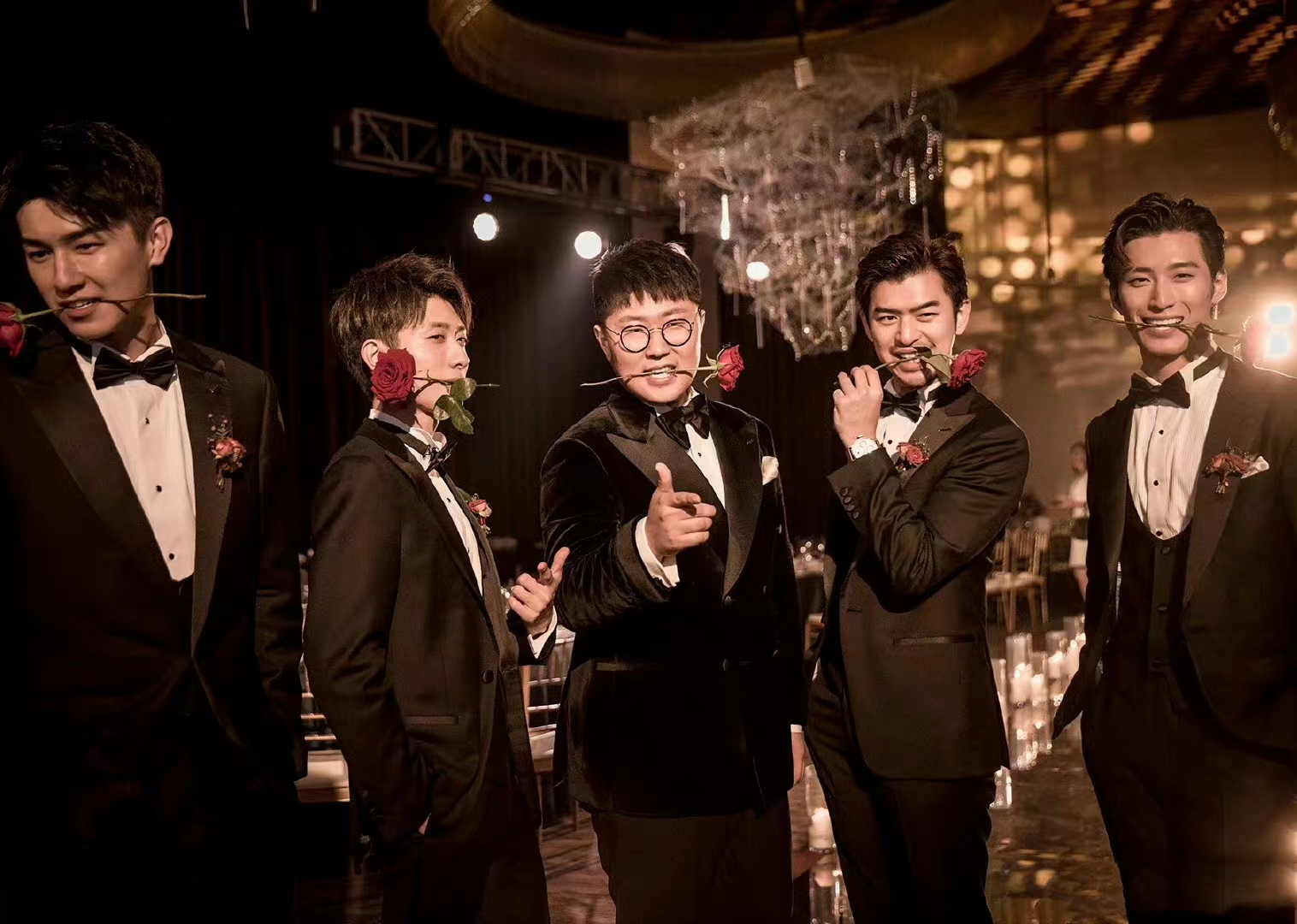 窦骁结婚大合照都有谁,窦骁结婚时的照片