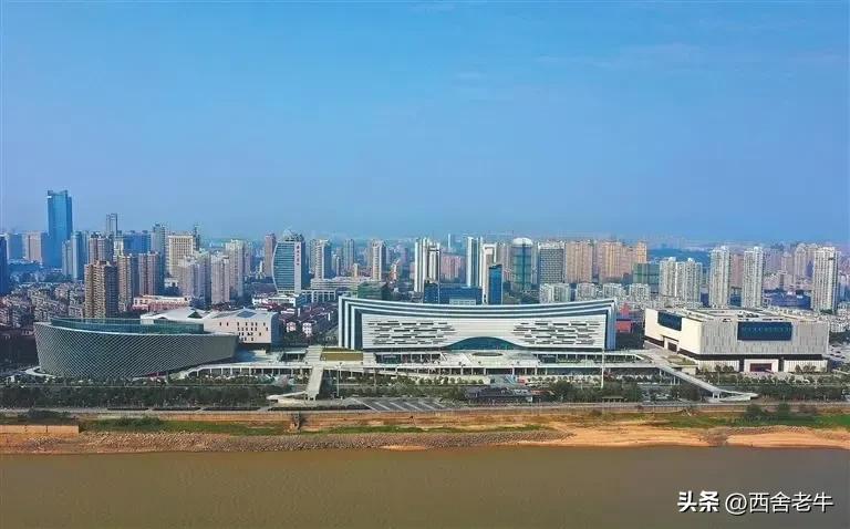 绿地“爆雷”前打造的项目，备受南昌市民热捧，为什么？请看