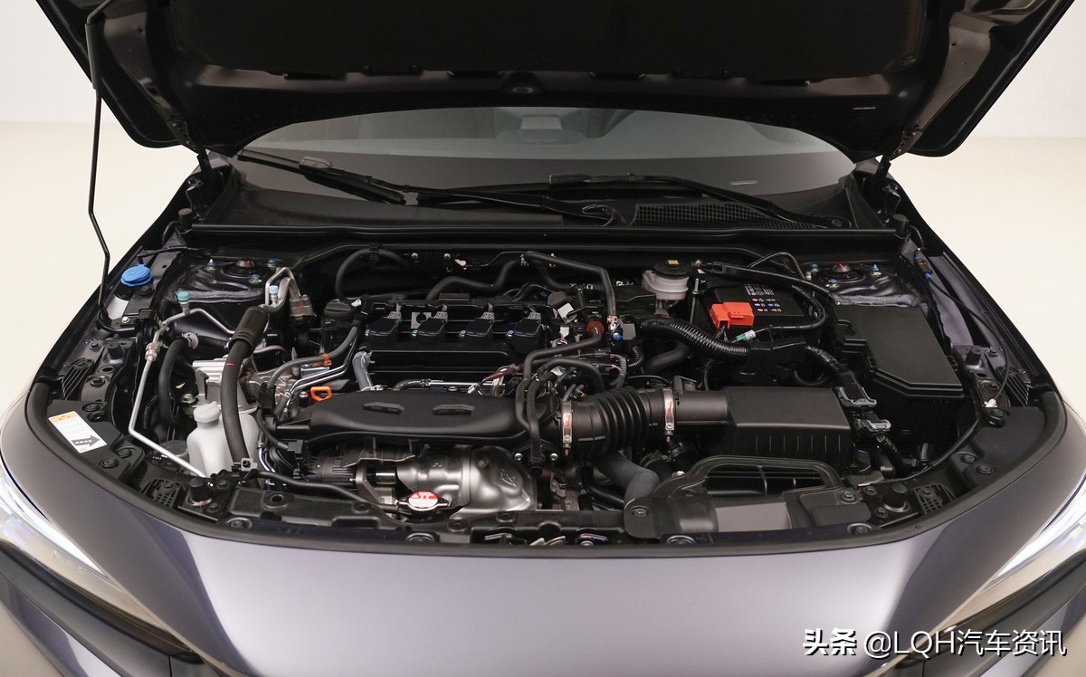 思域要不要加几万入手雅阁,花了17万买的思域