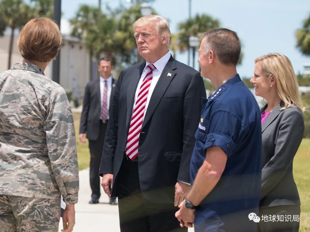 在美国建国中国，坚持了整整一分钟！|地球知识局