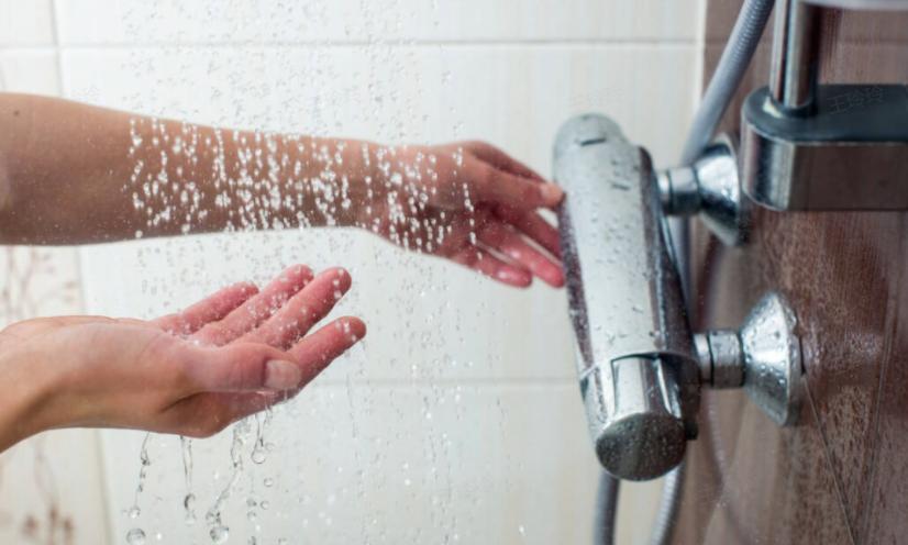 女性泡澡会传染妇科病吗,女性洗澡会不会引起妇科炎症