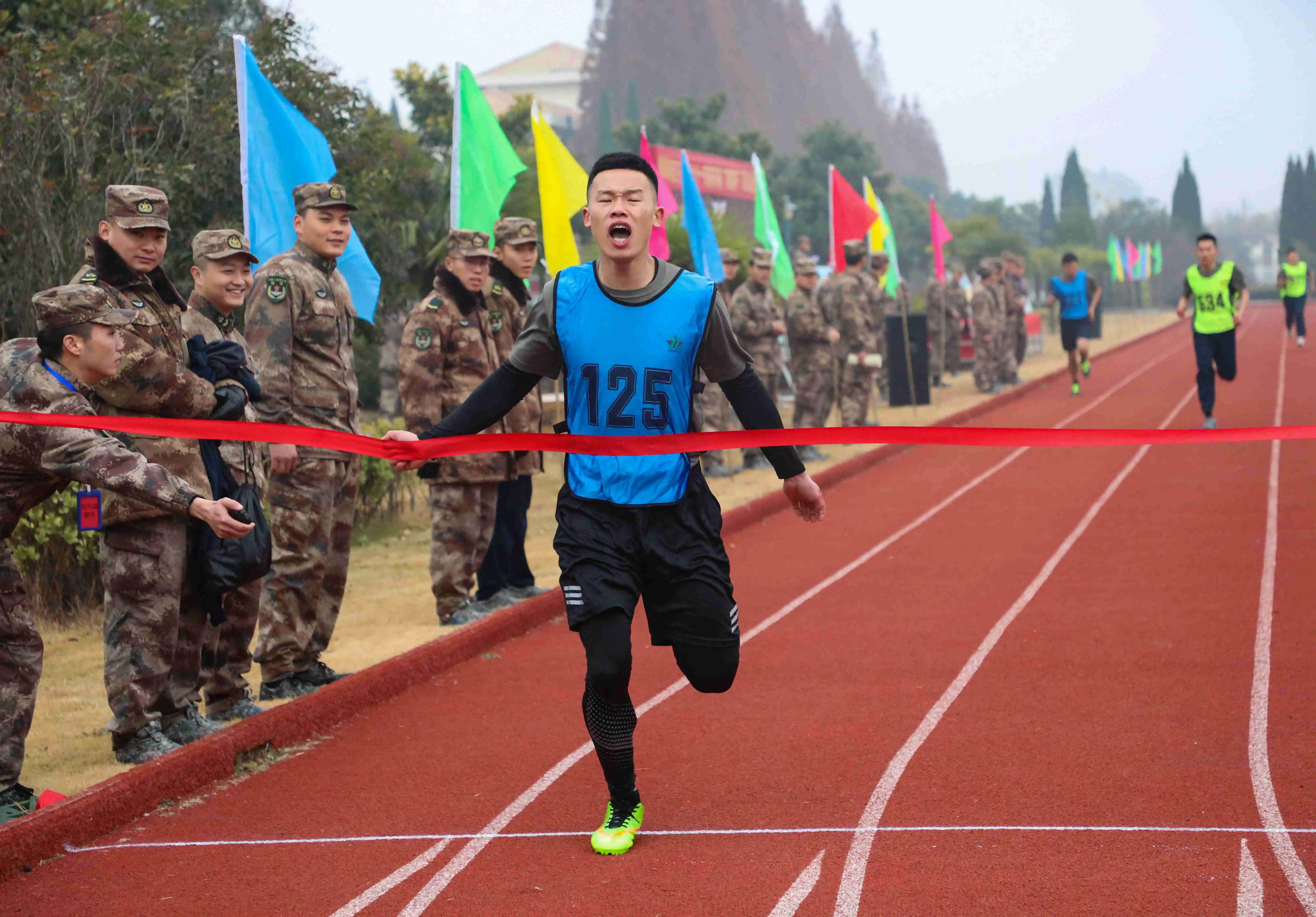 速度与激情超燃片段公路追逐比赛,速度与激情现场直击