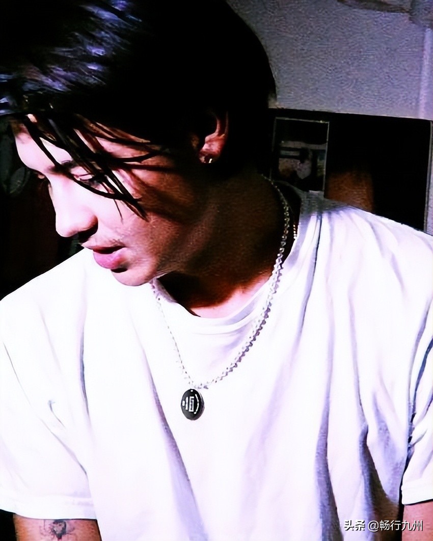 男士高档金属颈链,颈链男款高级感