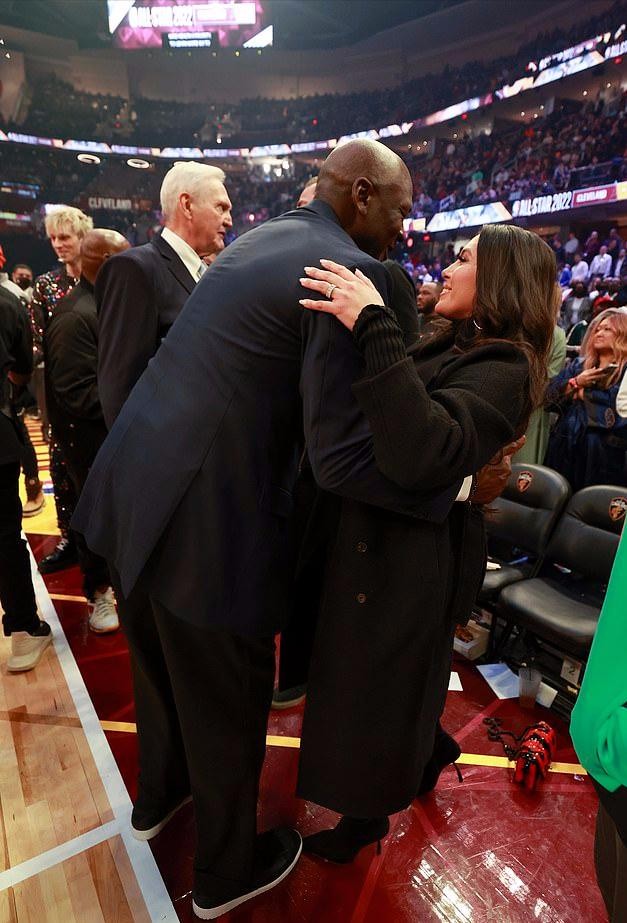 乔丹二婚妻子伊薇特,乔丹娶了詹姆斯老婆真的吗