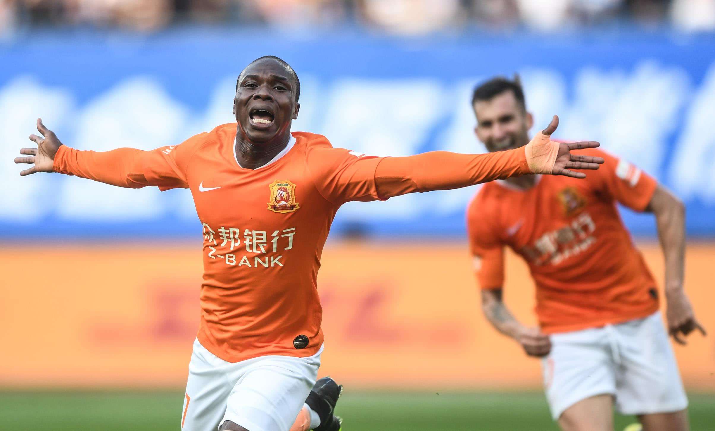 武汉三镇继续领跑中超积分榜,武汉足球乙级联赛