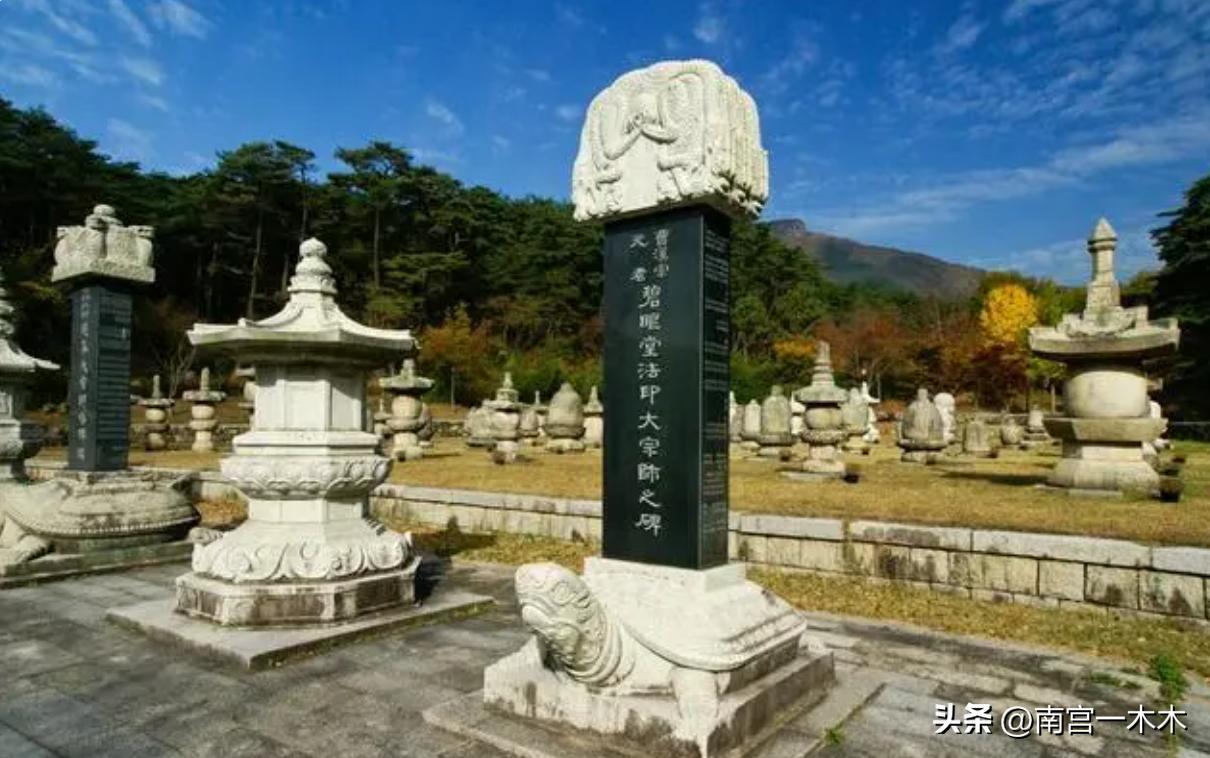 隔代立墓碑有什么规矩,墓碑四不立是哪四个不能立