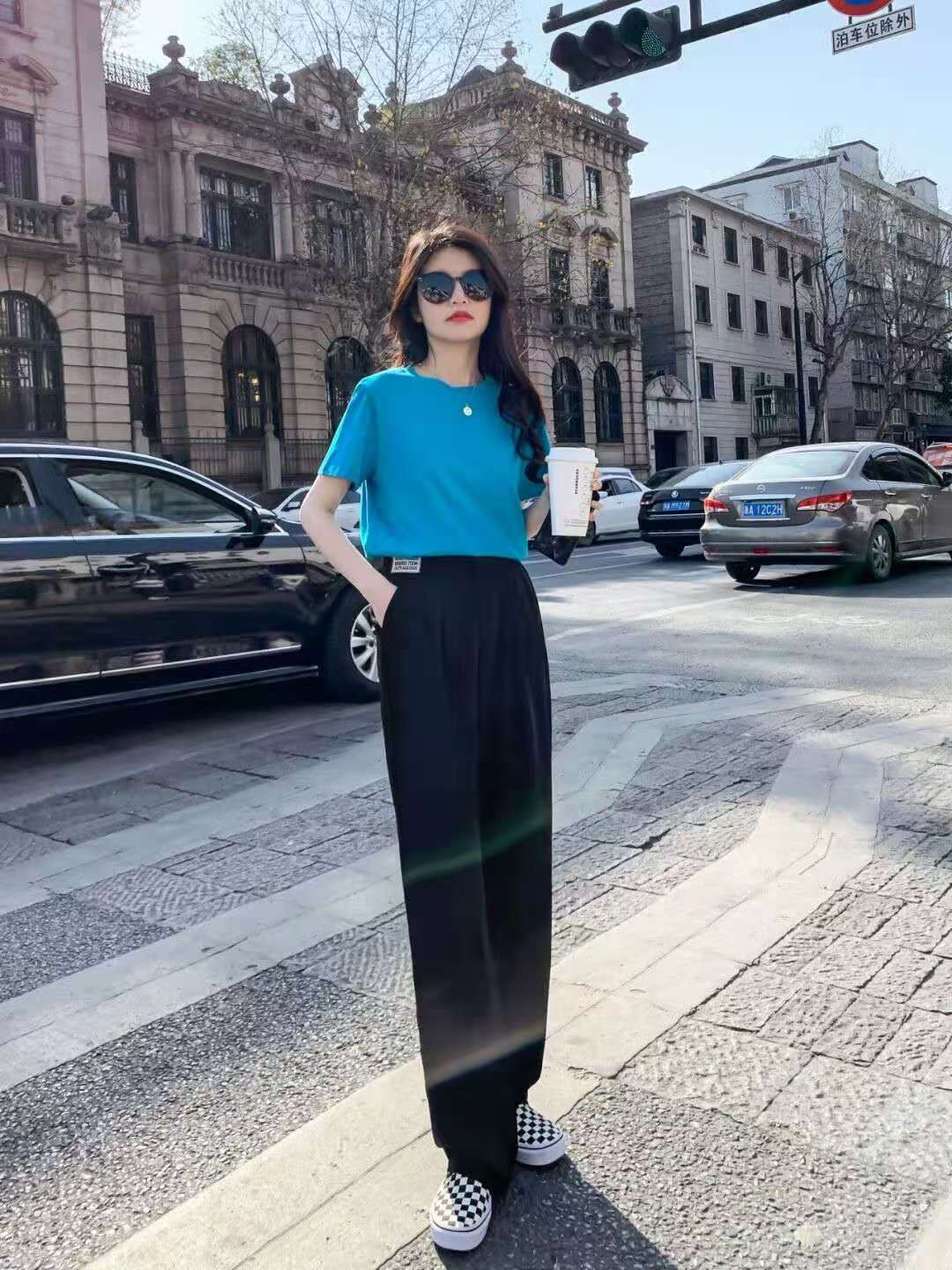 今年流行的瘦瘦裤显瘦又高级,有什么裤型穿起来显瘦又好穿