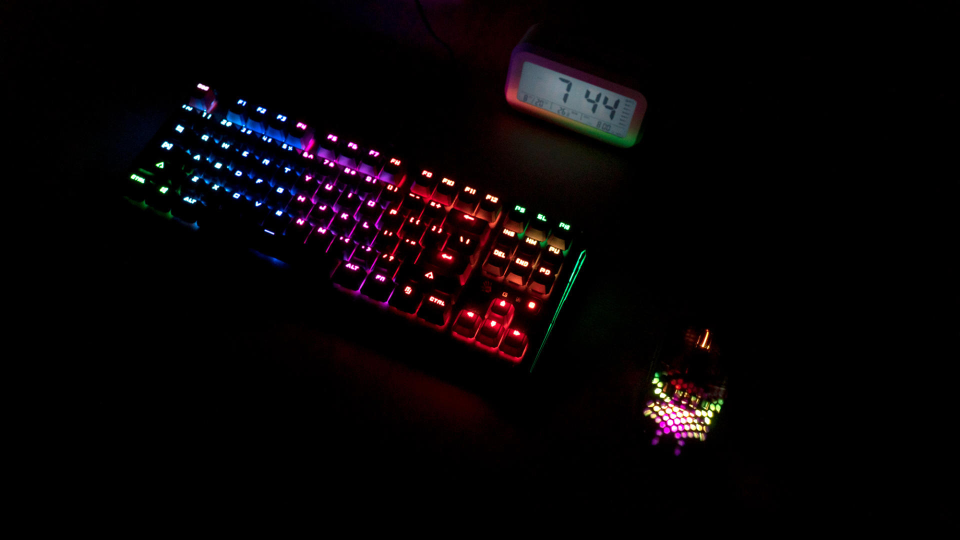 百元内无线蓝牙游戏鼠标推荐,红幽灵鼠标推荐