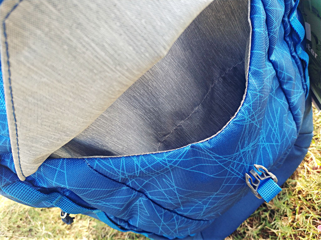 保护脊柱,健康成长:多特(Deuter)Ypsilon优习护脊中学生书包